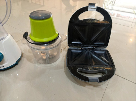 Blender, waffle maker and mixer - 2