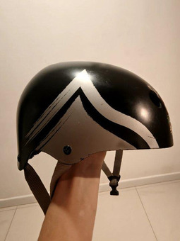 Liquid Force Helmet - M size - 4