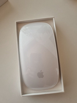 Apple Magic Mouse 2 - 4