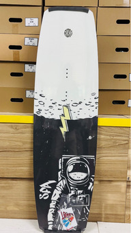 2026 ROBOT SPA WAKEBOARD - 2