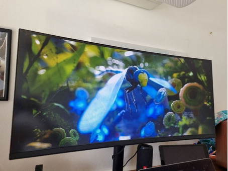 Ultra-wide 32 inch gaming Monitor 1440p 100hz